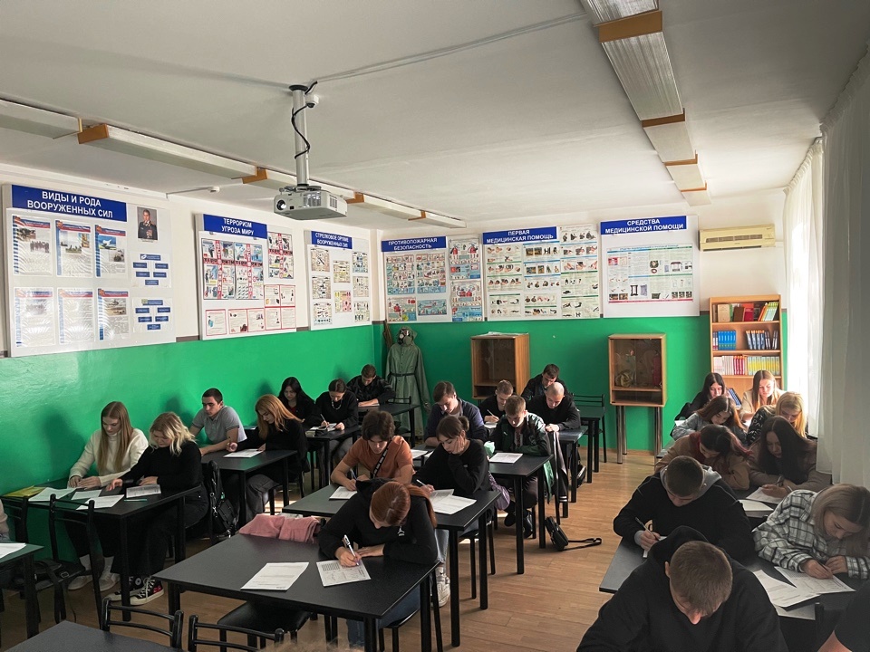 Студенты филиала РГСУ в г. Анапе – участники общероссийской образовательной акции «Всероссийский экономический диктант»