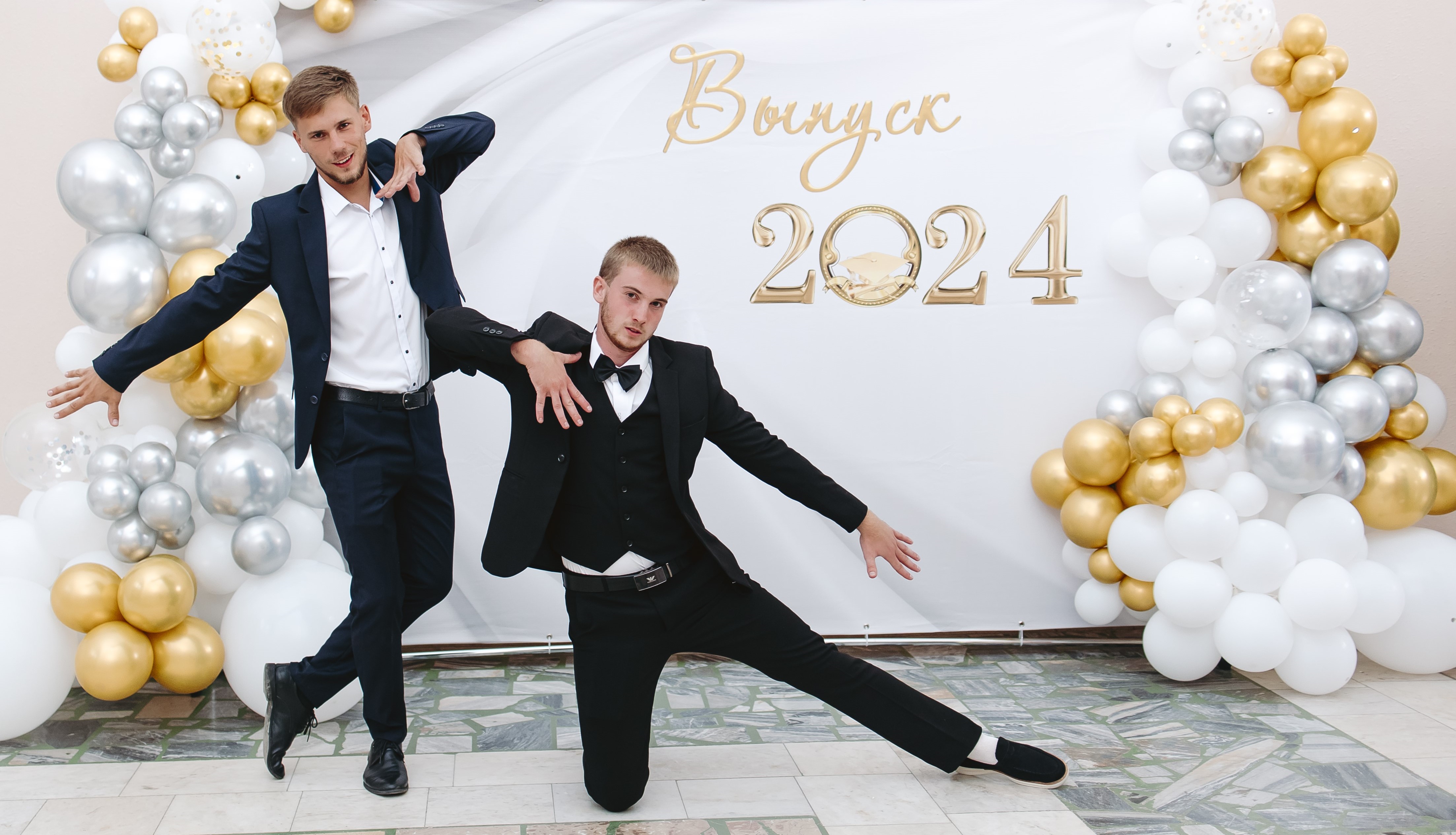 Вспоминаем яркие моменты выпускного - 2024